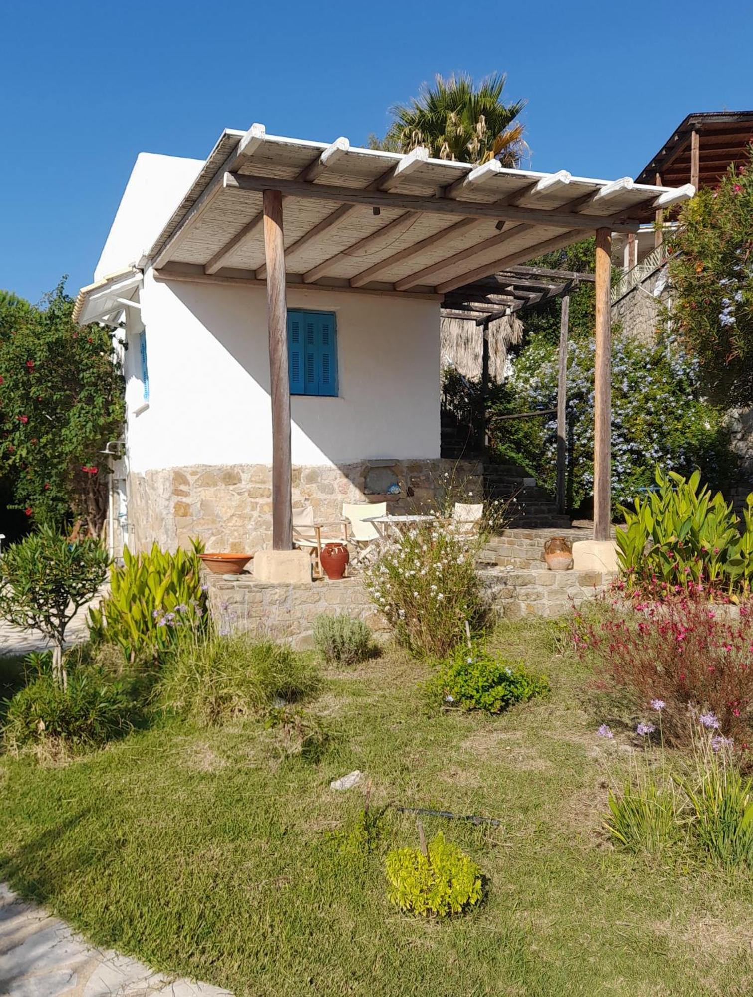 Lemon Tree Cottage Finikounta Exterior photo